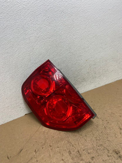 2003 2004 2005 Honda Pilot Left Driver LH Side Tail Light AG1445 LK2