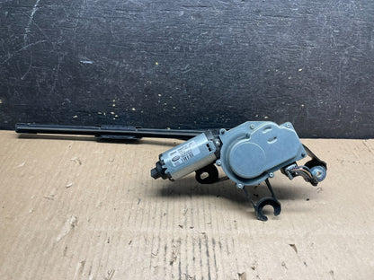 2008-2012 Land Rover LR2 Rear Glass Windshield Wiper Motor OEM u9467 DG4