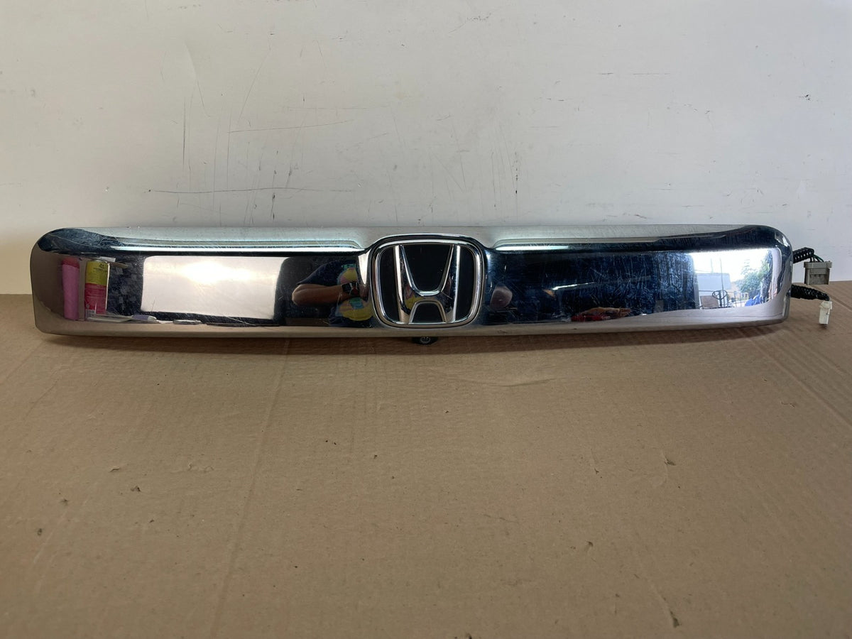 2009-2015 Honda Pilot Tailgate Trunk Handle Bezel Molding Camera ah6480 DG0