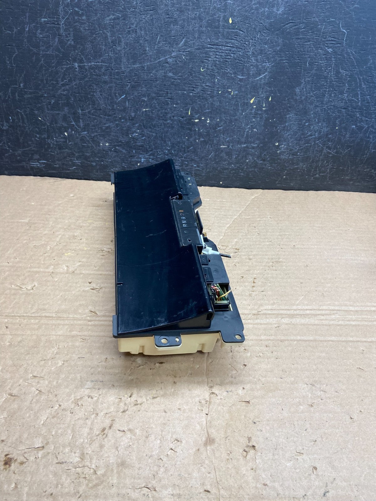 1996 to 1997 Ford Crown Victoria Speedometer Cluster Gauge AF2157 DG1