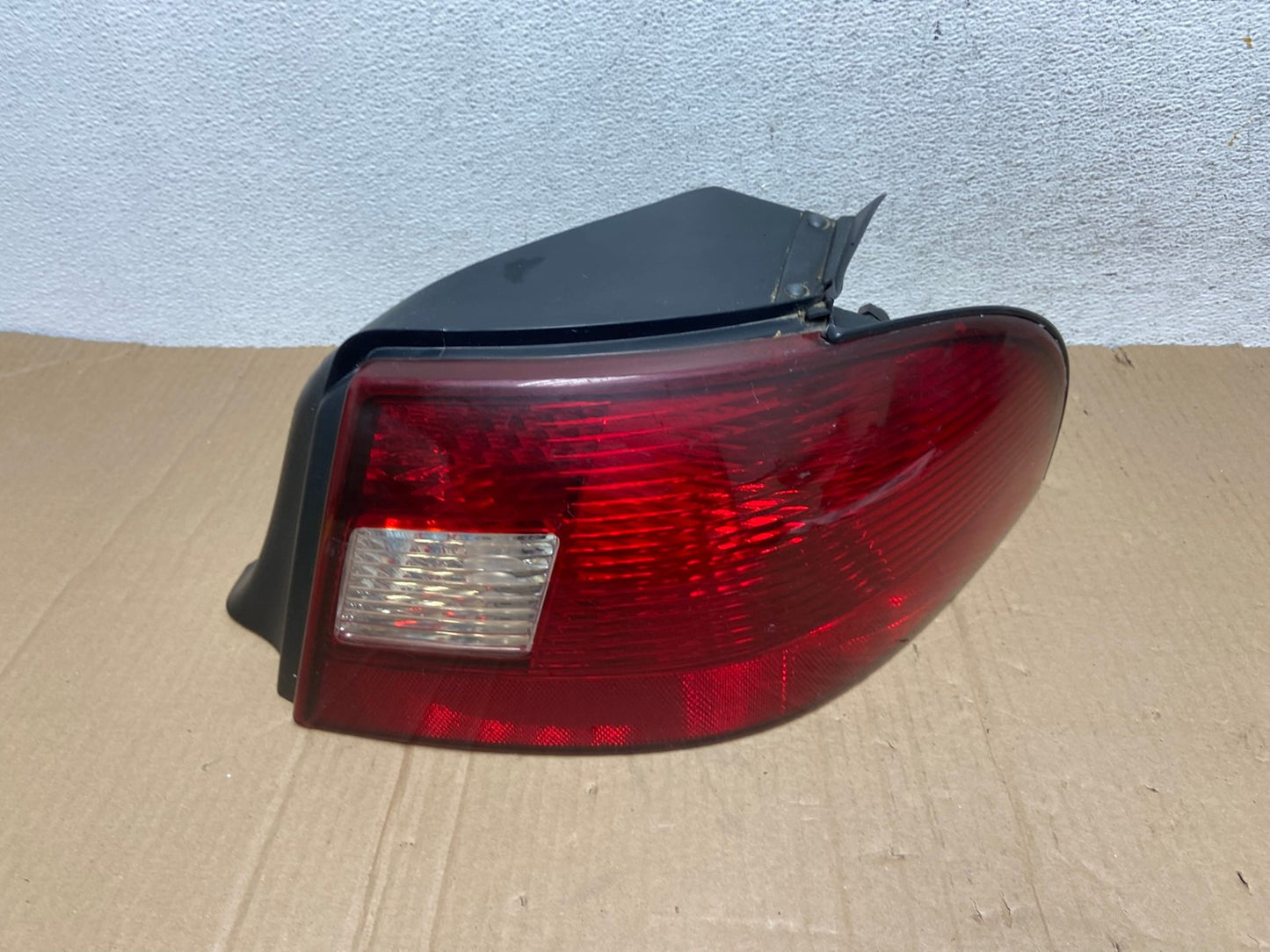 2000 - 2003 Mercury Sable Sedan Right Passenger Rh Side Tail Light AE8919 LK0