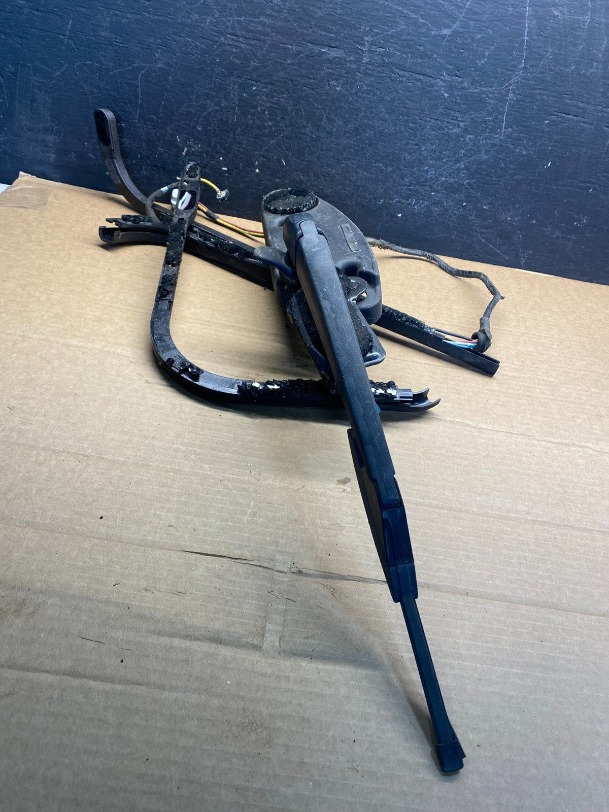 2011-2013 Jeep Grand Cherokee Tailgate Back Door Rear Wiper Motor Wiper AF7498 D1