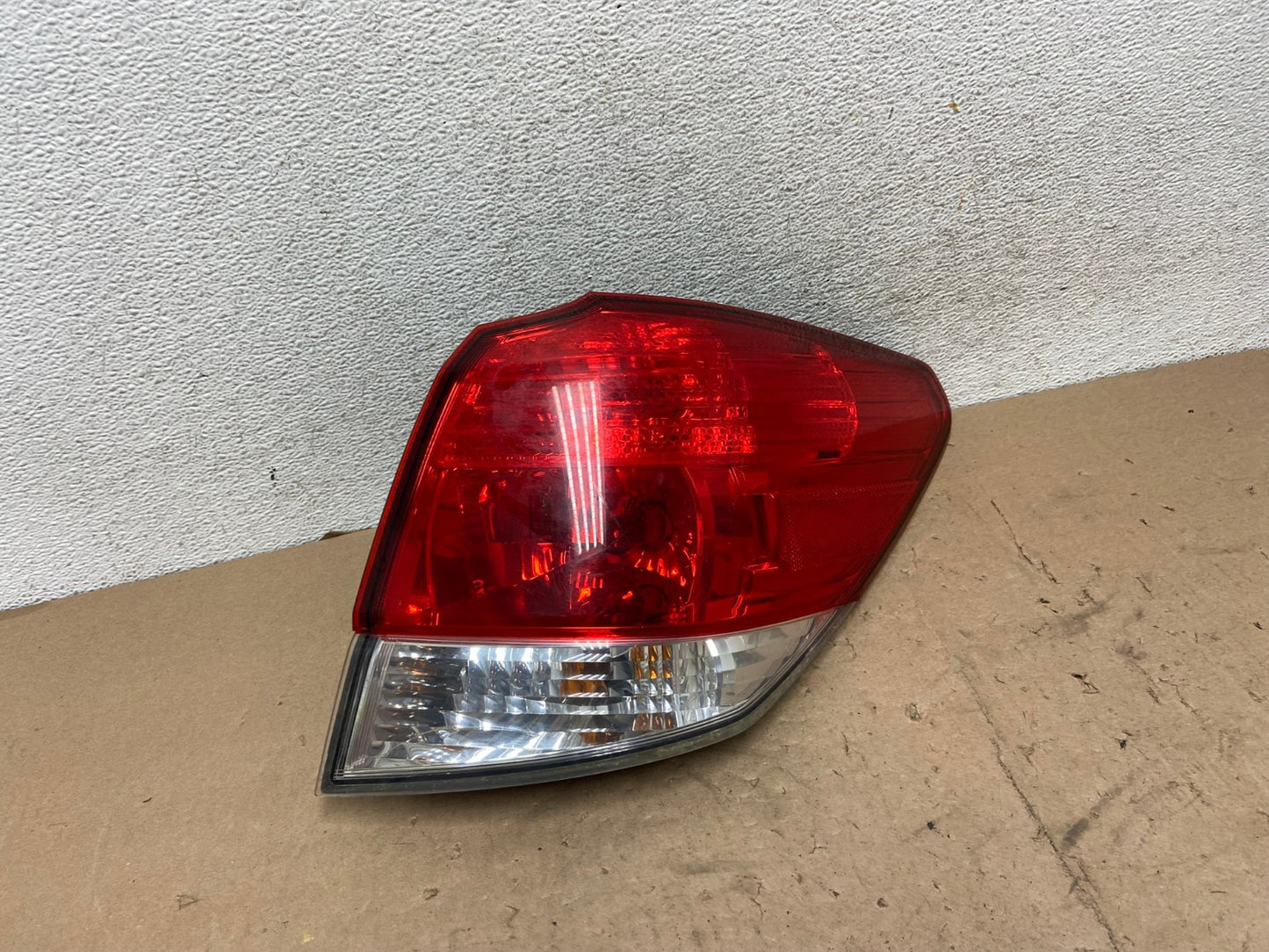 2010-2014 Subaru Outback Wagon Right Passenger Rh Side Tail Light AG5594 LK0
