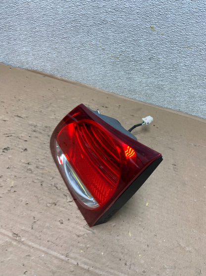 2006-2011 Lexus GS350 GS430 GS450H Right Passenger Inner Tail Light  AB0242 LK1