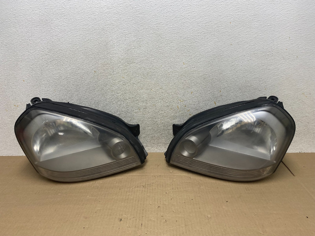 2005 to 2008 Hyundai Tucson Left+Right Side Headlights AI1434 DW0