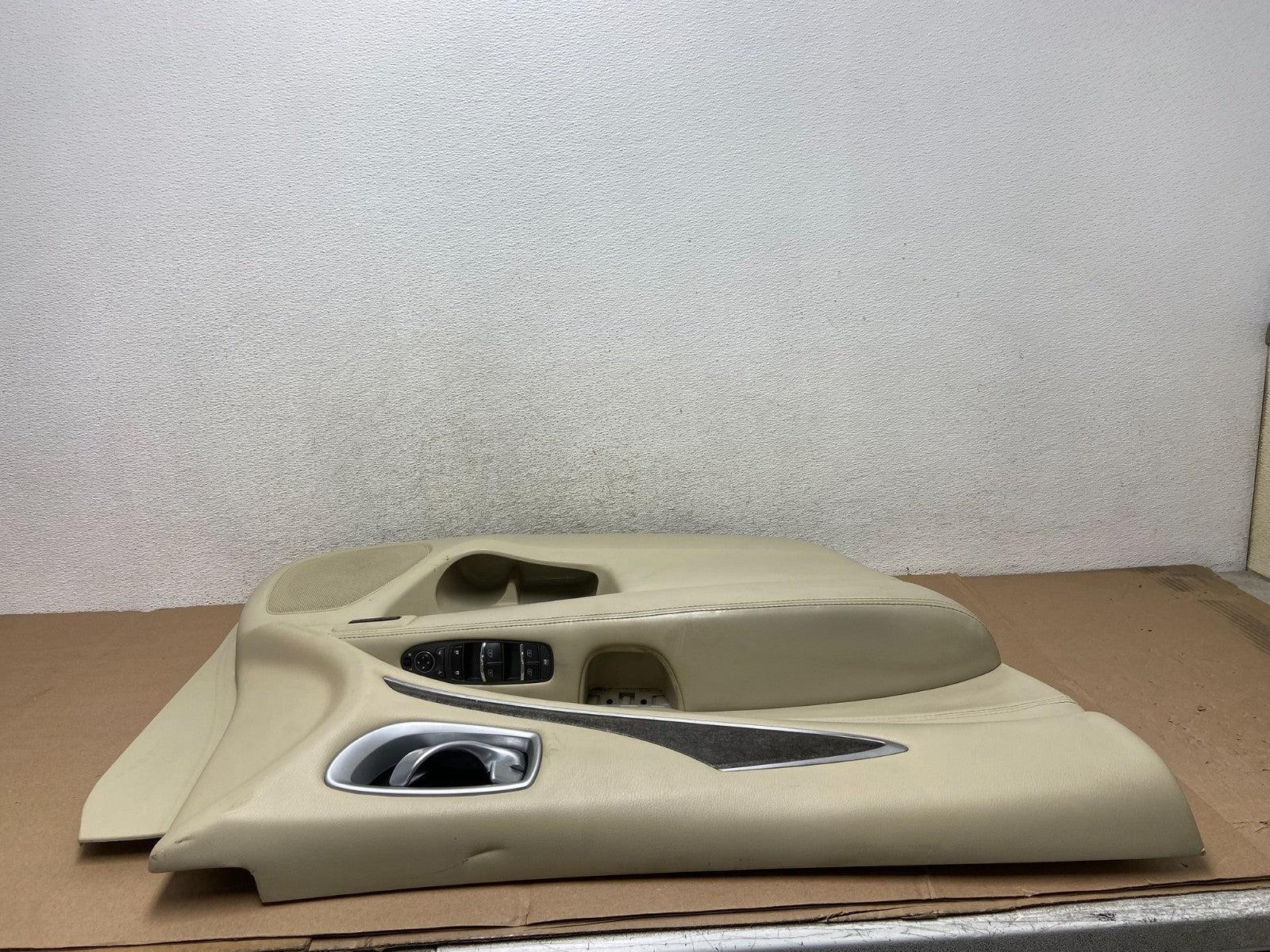 2013 2015 Infiniti JX35 QX60 Front Left Driver Door Trim Panel AG3302 DG4