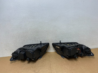 Halogen 2006 to 2008 BMW 3 Series Headlights Left+Right AI6660 DW8