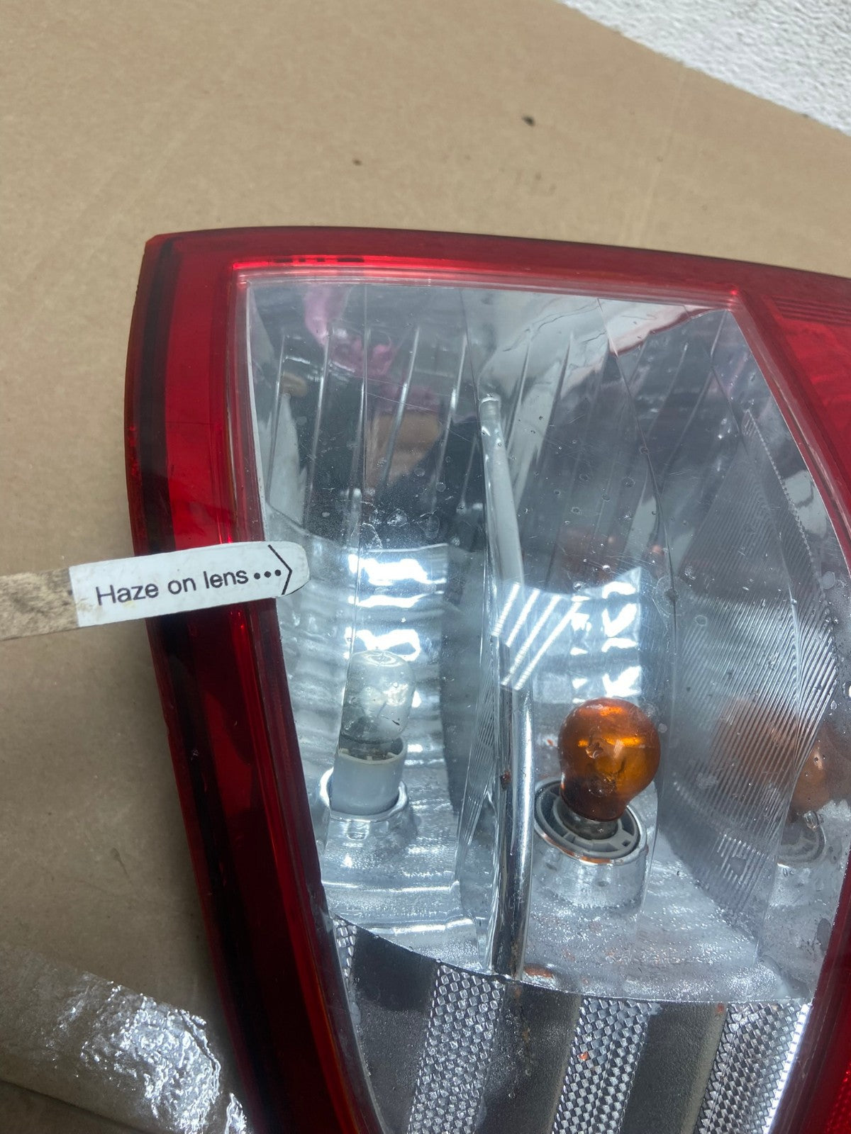 2007 to 2010 Kia Sedona Left Driver LH Side Tail Light AE4839 LK4