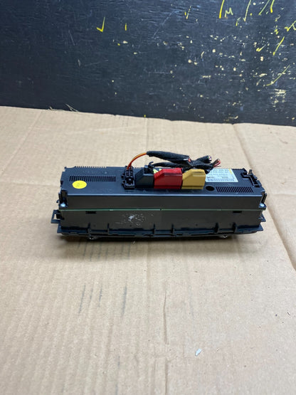 2011 - 2017 Volkswagen  Touareg Center Climate Control Panel AC Heater AA4462 DG5