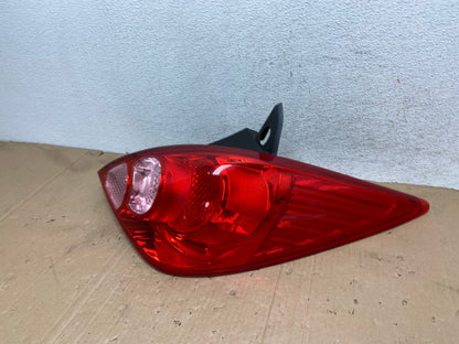 2007 - 2012 Nissan Versa Hatchback Right Passenger Side Tail Light AE9215 LK1