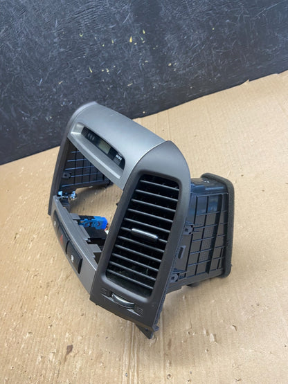 2007 to 2009 Hyundai Santa Fe Center Dashboard Radio Bezel Trim AE4029 DG3