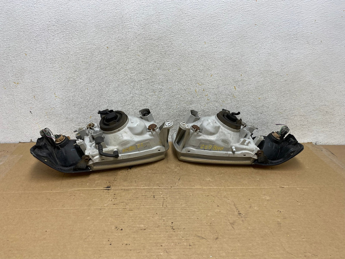 1999-2004 Nissan Pathfinder Left+Right Side Set Halogen Headlights AH8022 LK5