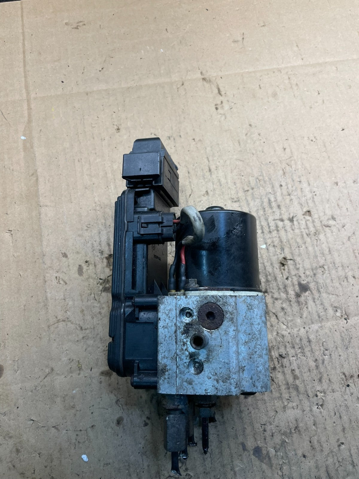 2004 2007 Ford E250 E350 Econoline Anti-Lock ABS Antilock Brake Pump V6794 DG1