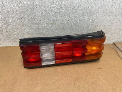 1984 - 1993 Mercedes-Benz W201 190E Right Passenger RH Side Tail Light r3437 DG0