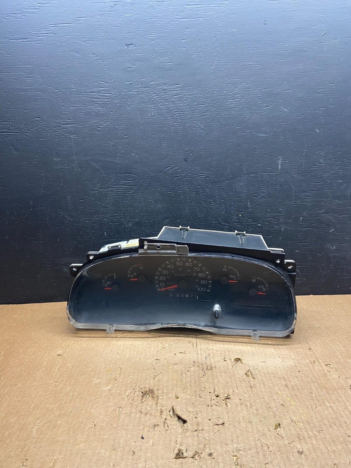 2001 to 2002 Ford Econoline E250 E350 Van Speedometer Instrument Cluster H21230