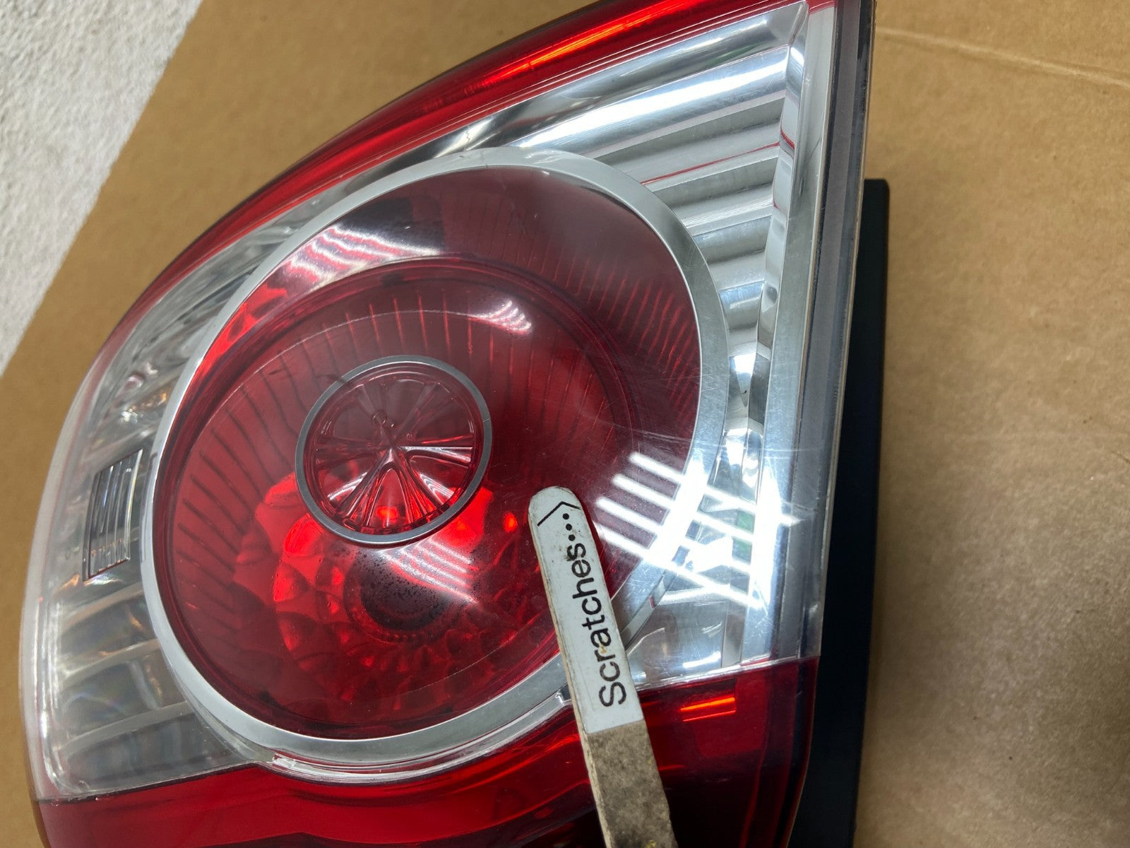 2010 to 2012 Hyundai Santa Fe Right Passenger RH Tail Light AD8877 DW3