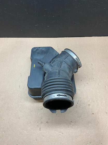 2007 to 2010 Lincoln MKX 3.7L Air Cleaner Box Resonator OEM D5005 DG16