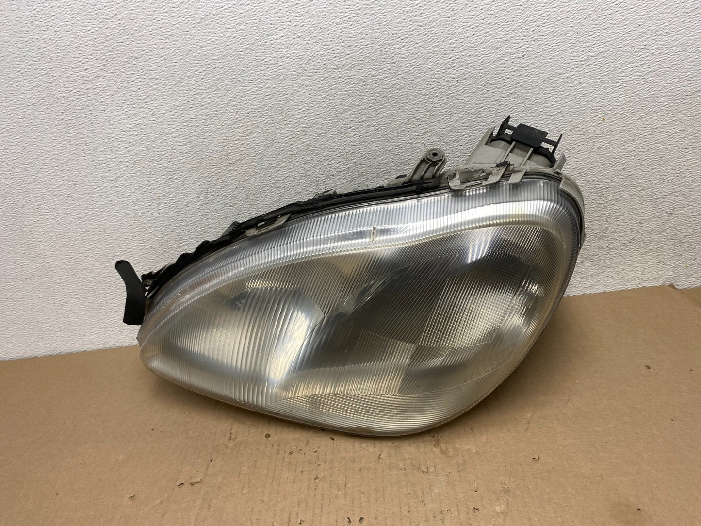Halogen 2000 to 2002 Mercedes S-Class Left Driver LH Headlight AG6687 DW0