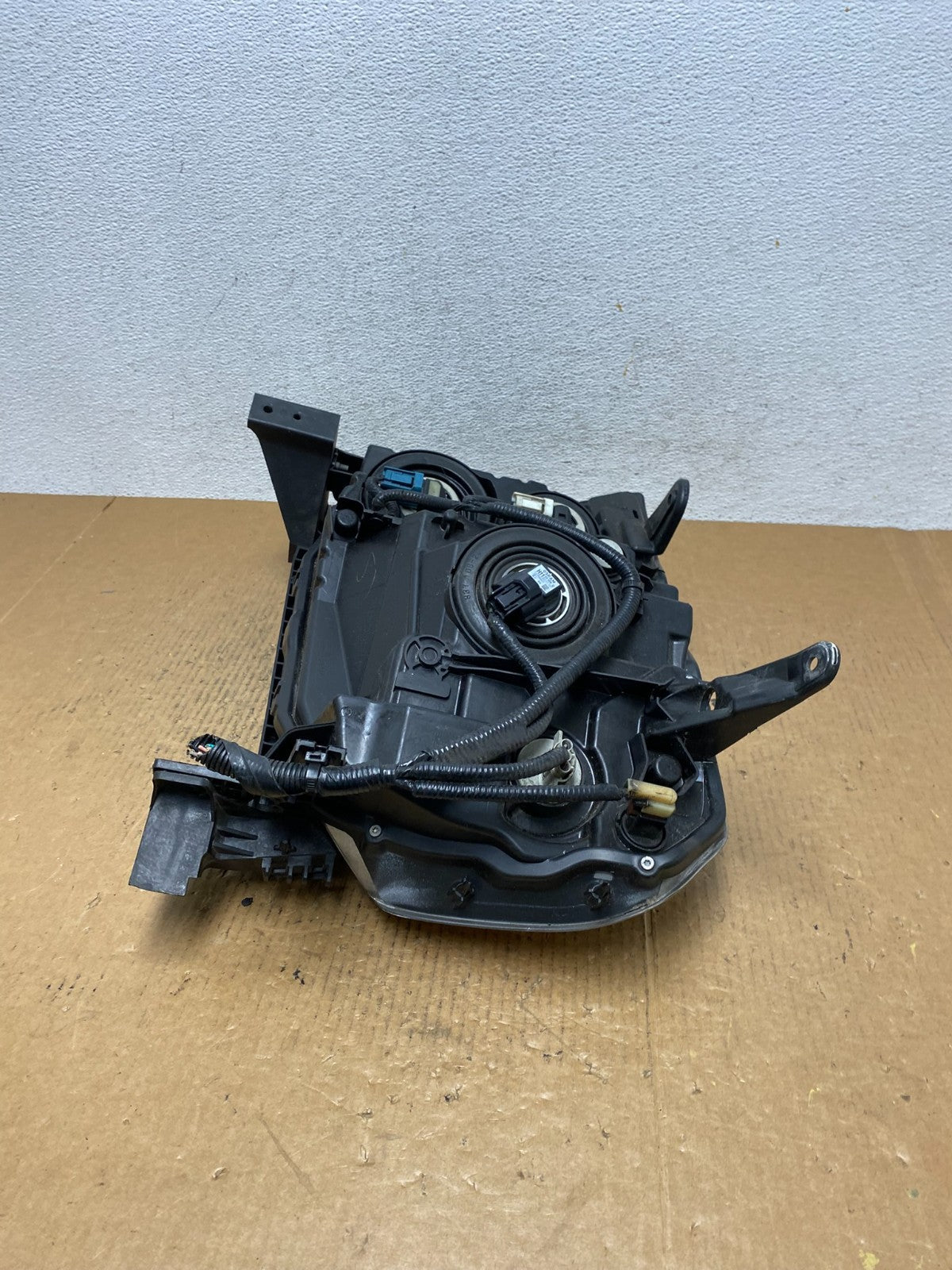 2009 2010 2011 Honda Pilot Right Passenger RH Halogen Headlight AE1681 DW6