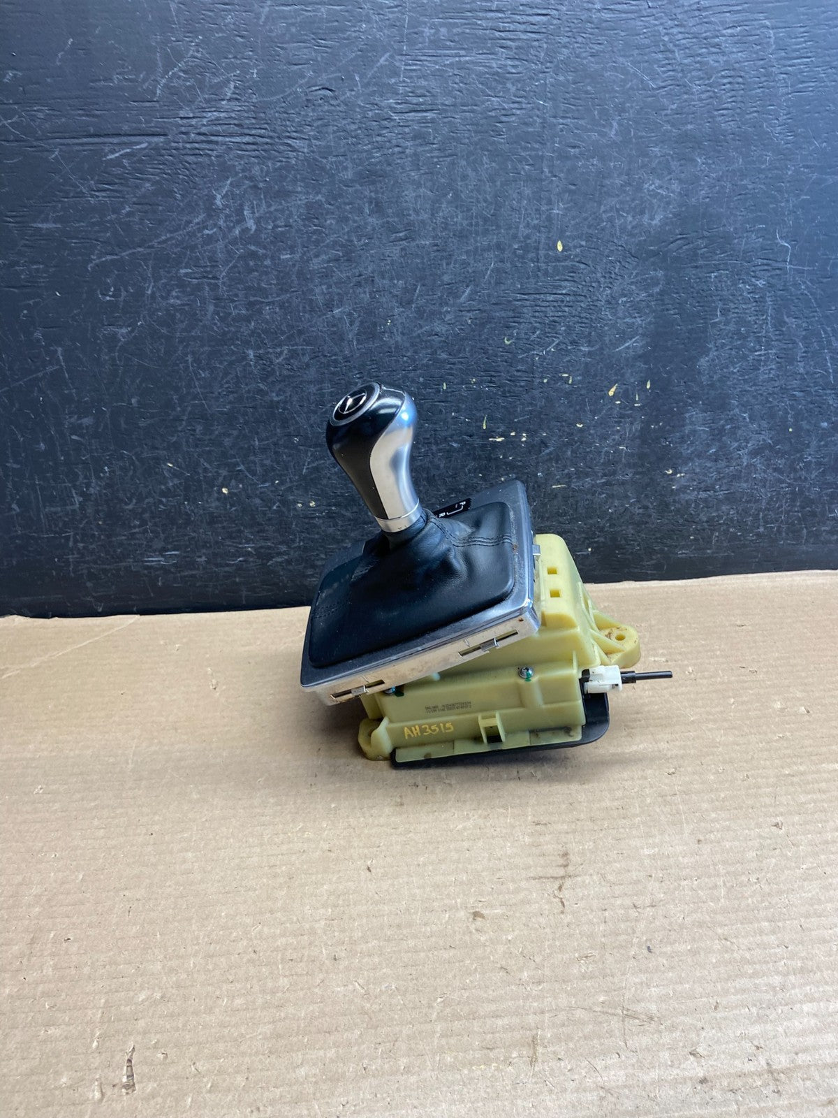2012 - 2014 Mercedes W204 C350 C300 C250 Center Console Shift Shifter AH3515 DG2