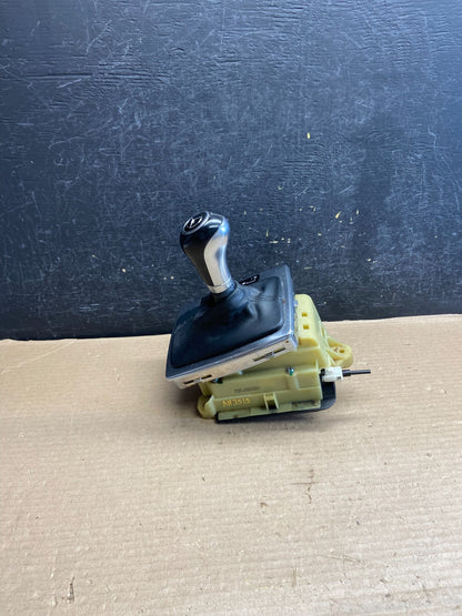 2012 - 2014 Mercedes W204 C350 C300 C250 Center Console Shift Shifter AH3515 DG2