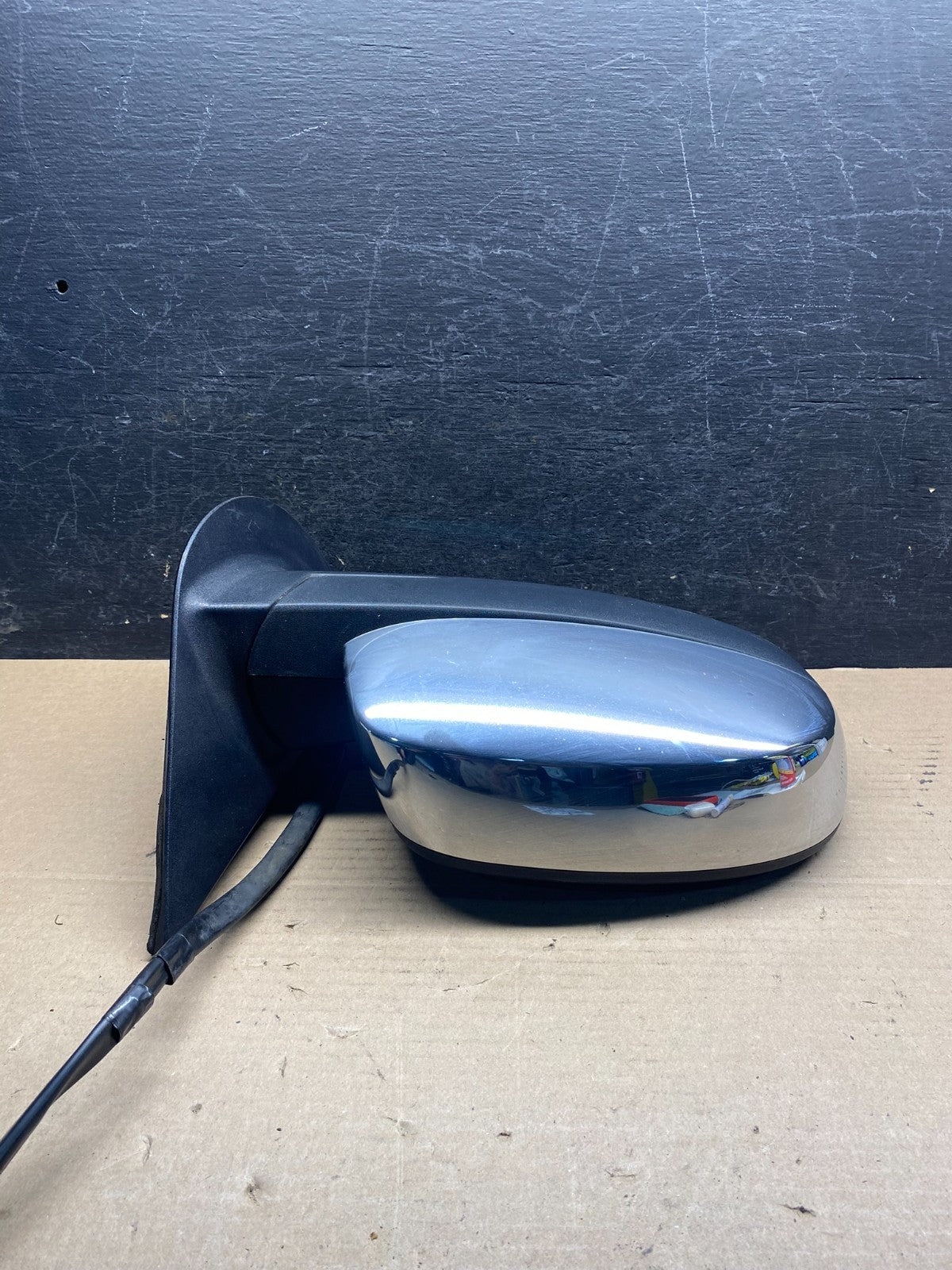 2007-2013 Chevrolet Tahoe Silverado Suburban Right Turn Signal Mirror AH9761 DW1