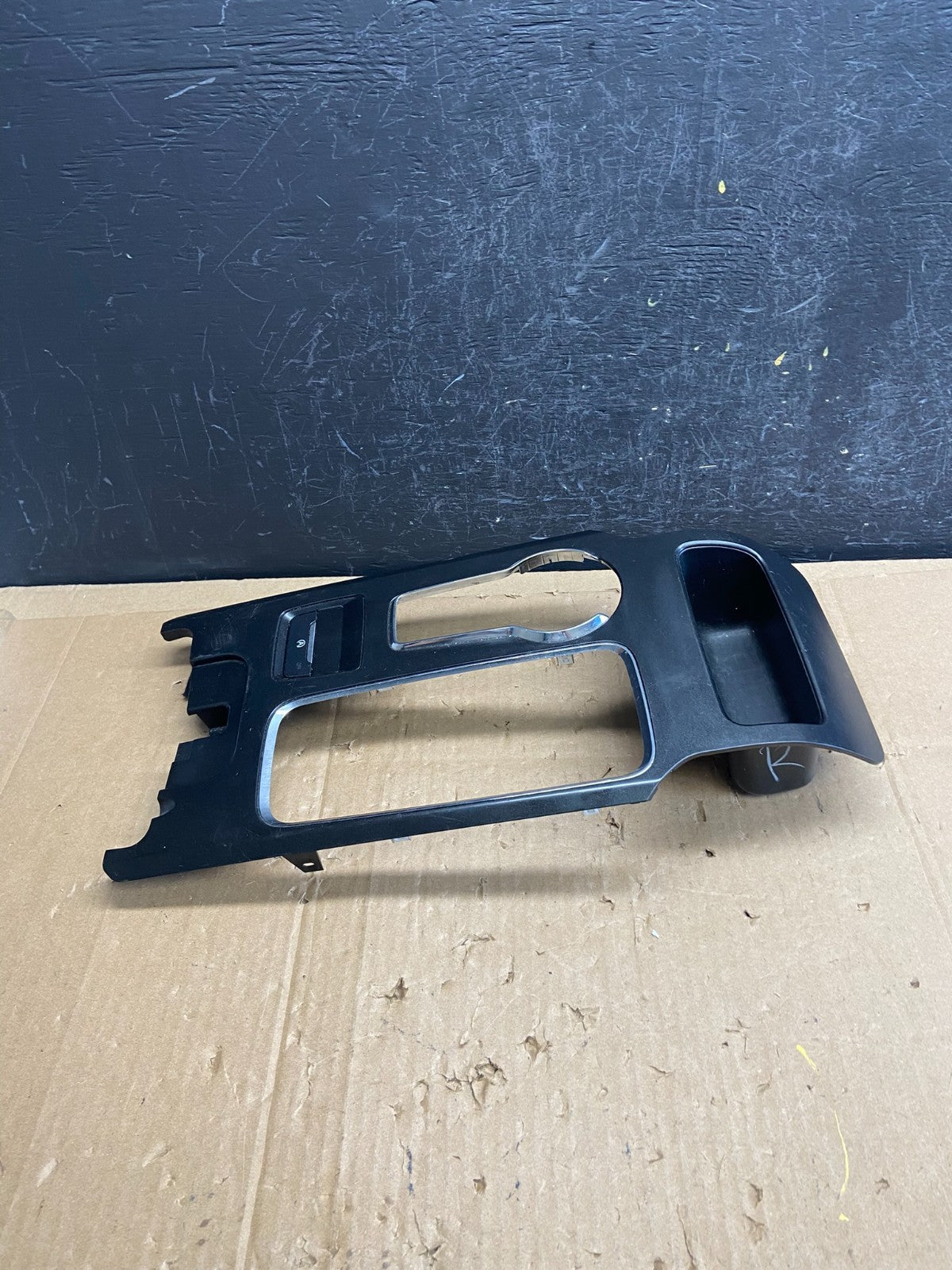 2017 to 2020 Ford Fusion Shifter Floor Center Console Trim Bezel AD2234 DG2