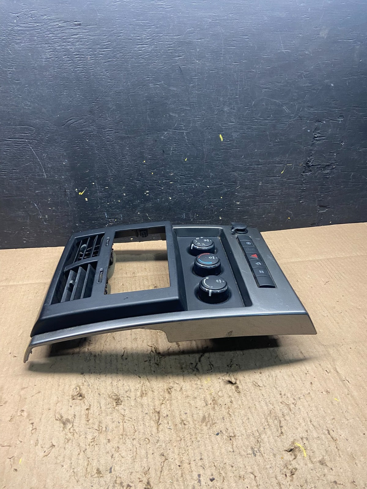 2008 to 2012 Jeep Liberty Dash Climate Temperature Control Radio Bezel Q1044 DG2