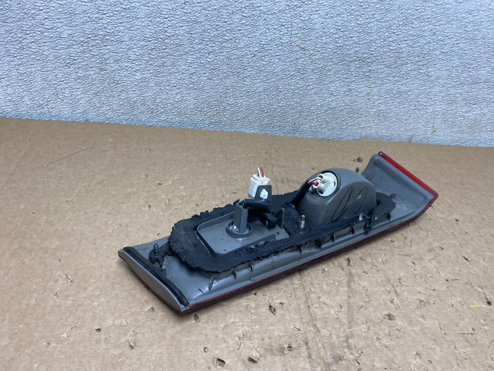 1997 1998 1999 Toyota Camry Tail Light Inner Right Passenger Oem V0270 DW5