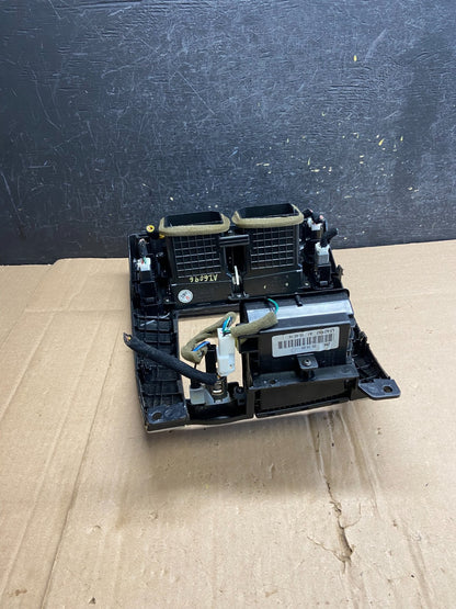 2005 - 2009 Hyundai Tucson Center Radio Climate Control Air Vent Bezel ai6096 DG3