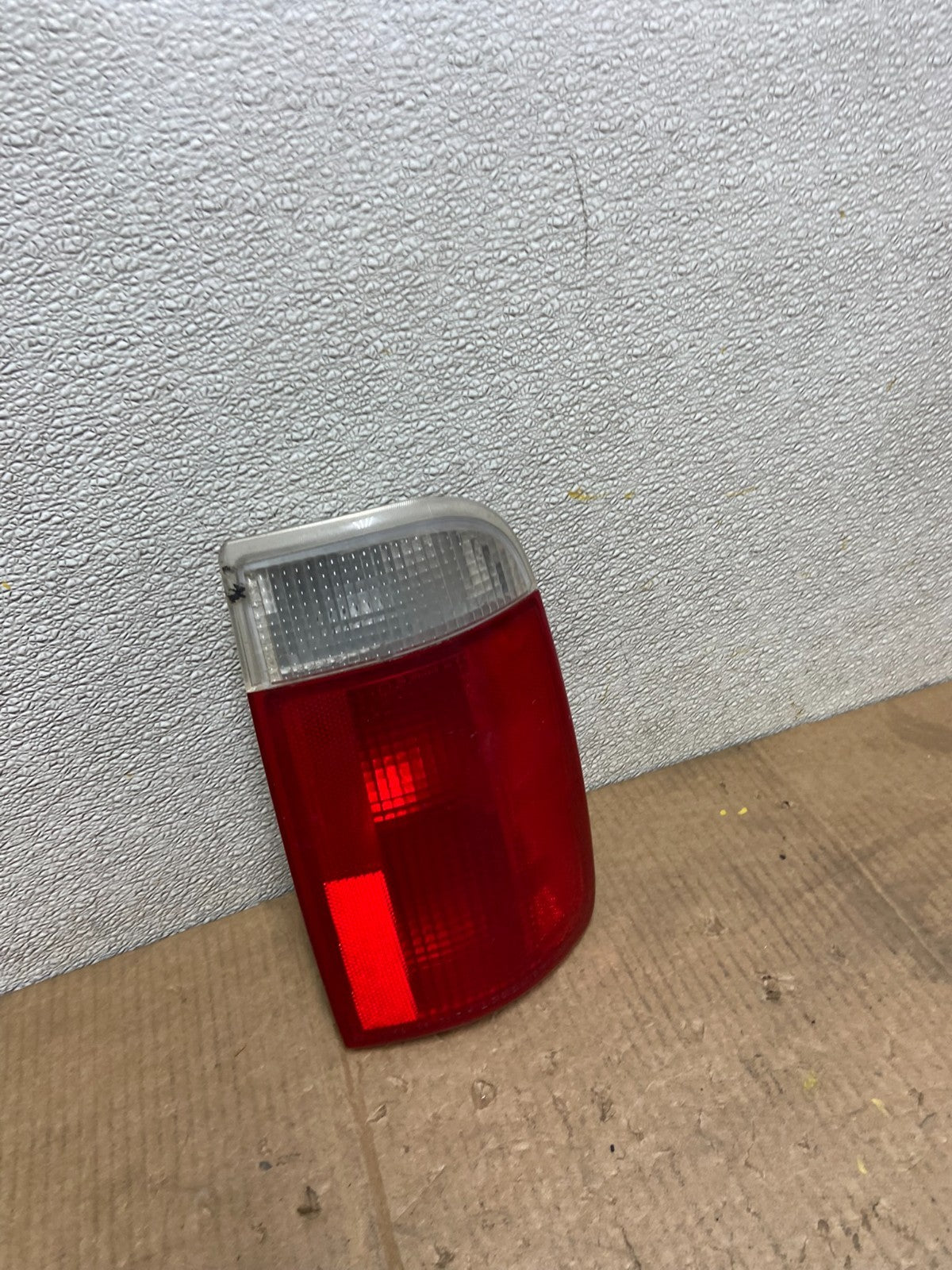 1995 to 2005 Chevrolet GMC Blazer S10 Left Driver Side Tail Light AA65682