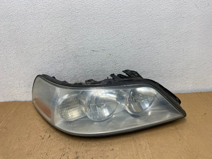 2005 to 2011 Lincoln Town Car Right Passenger Rh Side Headlight AD3236 DW0