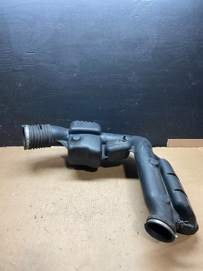 2011 - 2013 Dodge Durango 3.6L Resonator Air Intake Tube E4166 PS5