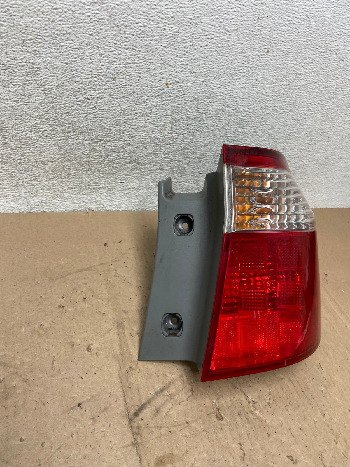 2005 2006 2007 Honda Odyssey Right Passenger RH Side Tail Light AG4918 LK2
