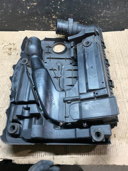 2005 - 2008 Volkswagen Jetta Beetle 2.5L Passat Engine Cover 07k129601G V4258 DG7