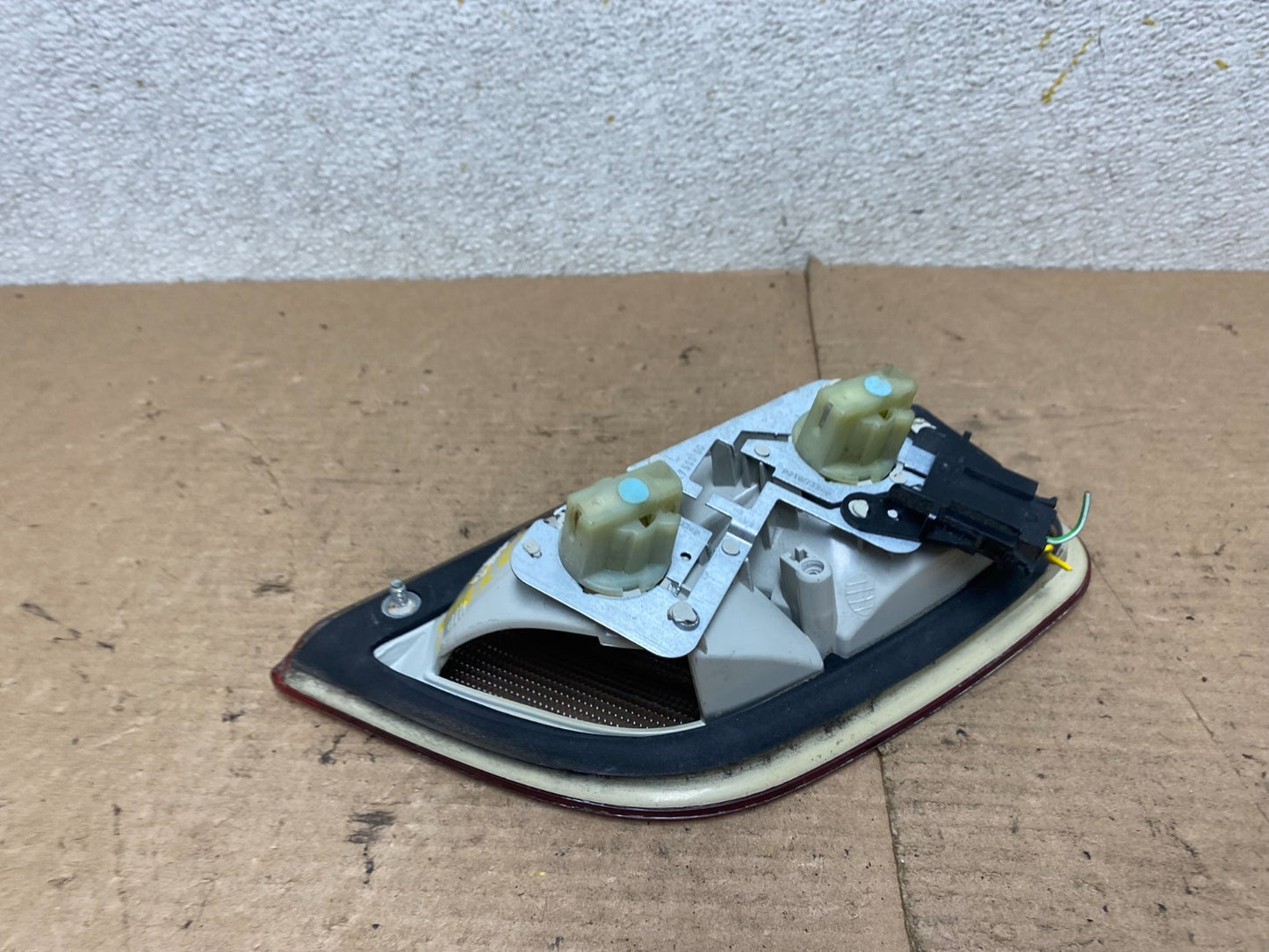 1998-2003 Mercedes Benz CLK Inner Left Driver LH Side Tail Light Lamp P4228 DW6