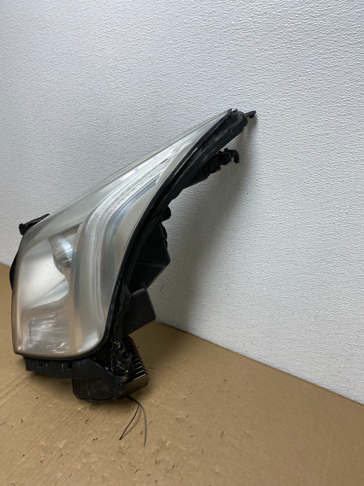 2014-2016 Cadillac XTS Left Driver LH AFS Xenon HID Headlight AB6858 DW1
