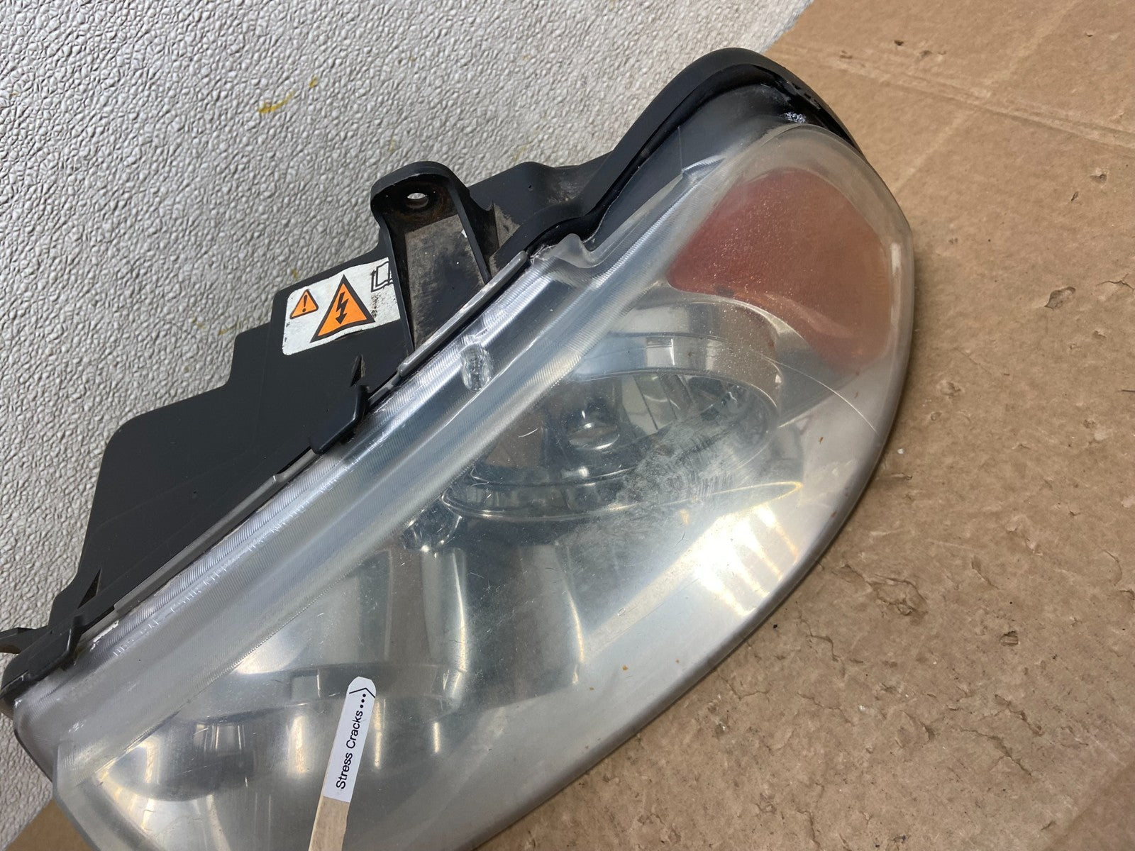 Xenon 2003-2006 Lincoln Navigator Left Driver Side Headlight Y8742 DW4