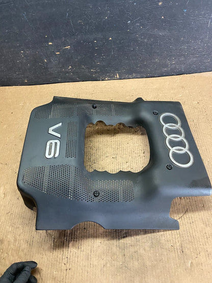 Audi A4 A5 A6 V6  Engine Cover Top Lid Trim N9107 PS2