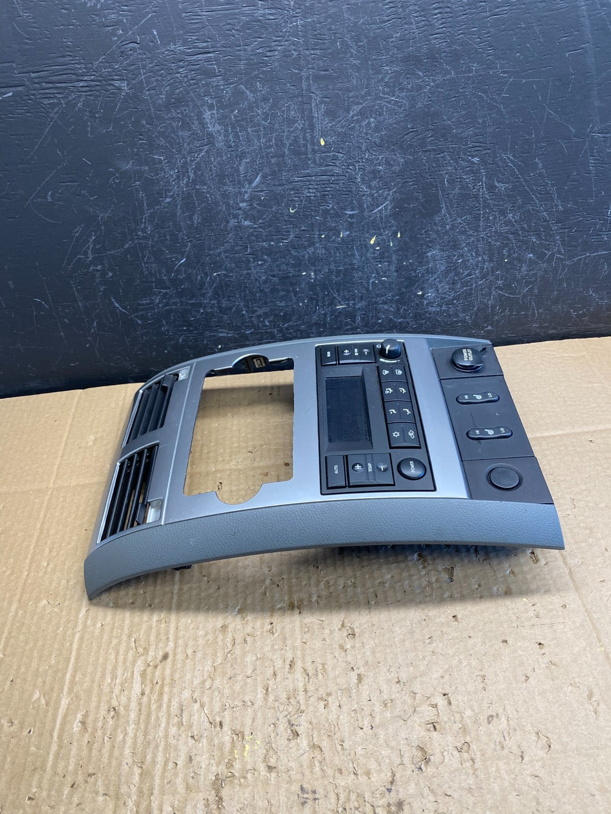 2005-2009 Dodge Durango Heat AC Climate Temp Control Radio Bezel AC9649 DG1