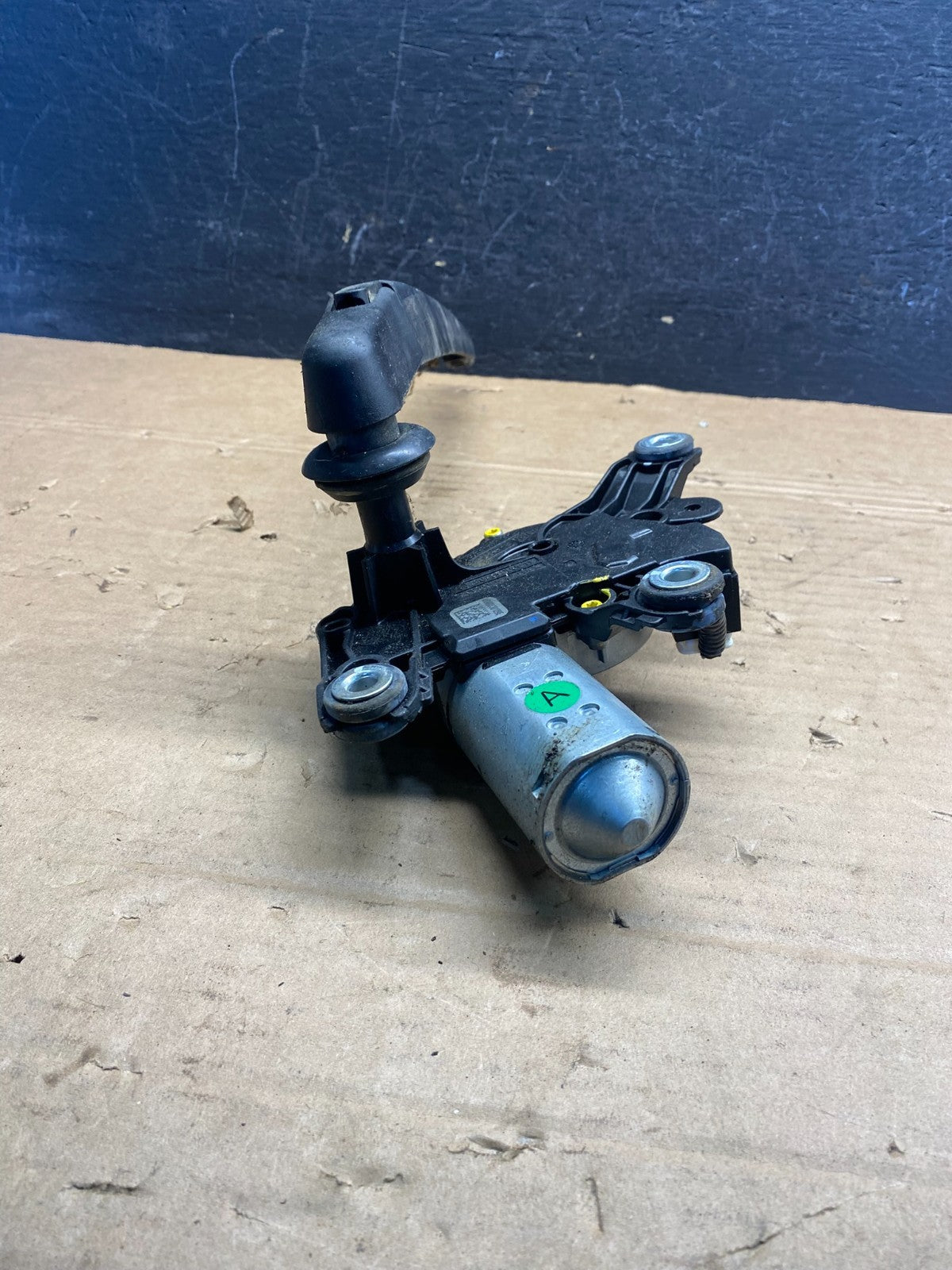 2013-2016 Nissan Pathfinder Back Door Rear Wiper Motor Wiper Blade AD9617 DG4