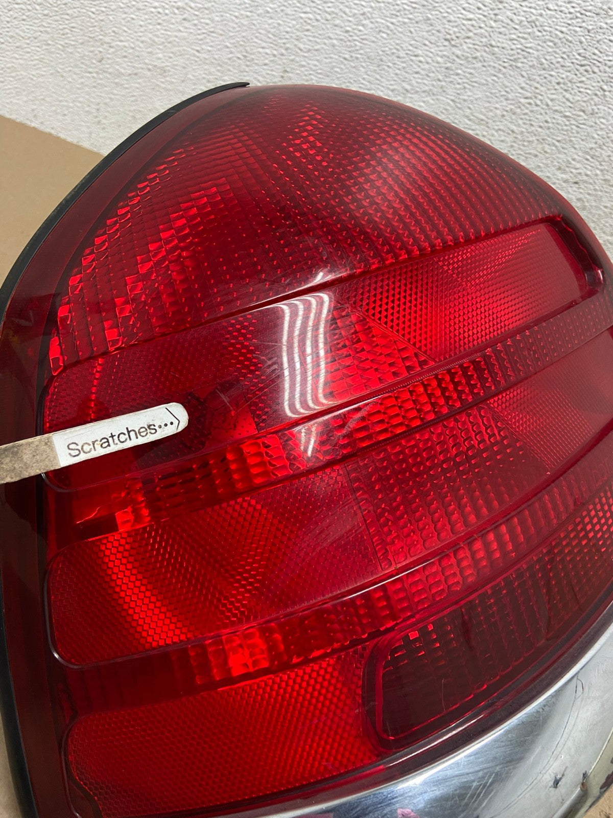 1998-2003 Ford Crown Victoria Left Driver Lh Side Tail Light AE6523 LK3