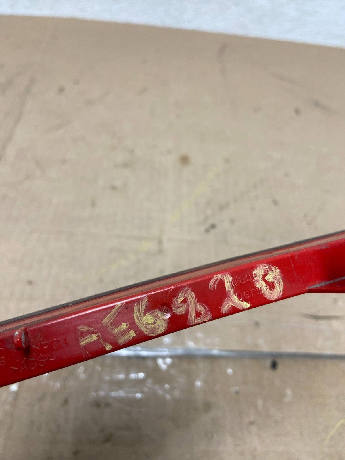 2009 to 2017 Audi Q5 Rear Spoiler 3RD Third Brake Light AE6820 DG7