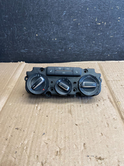 2011 - 2014 Volkswagen Jetta Center Climate Control Panel AC Heater AI2845 DW0