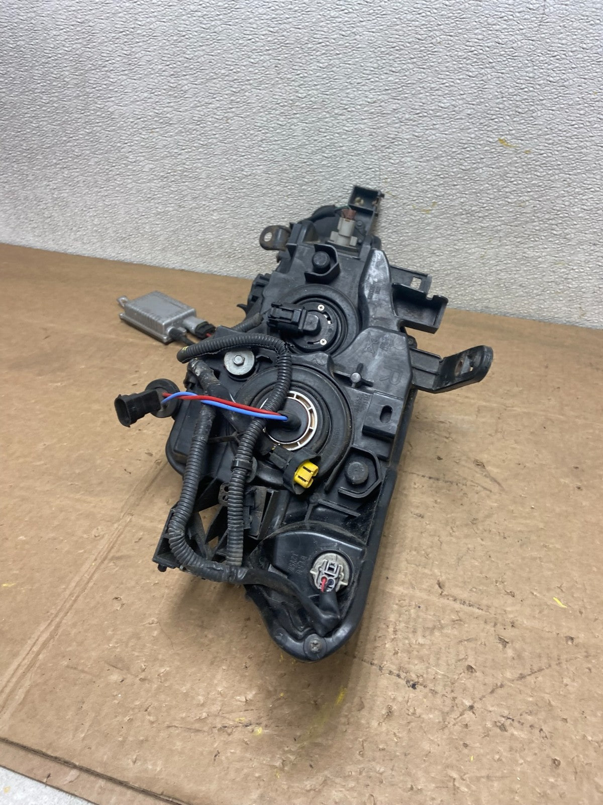 2011 to 2014 Nissan Murano Headlight Right Passenger Rh Oem Halogen Y6199 DW8