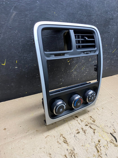 2010 to 2012 Dodge Caliber Dash Radio Center Bezel Climate Dash U5786 DG1