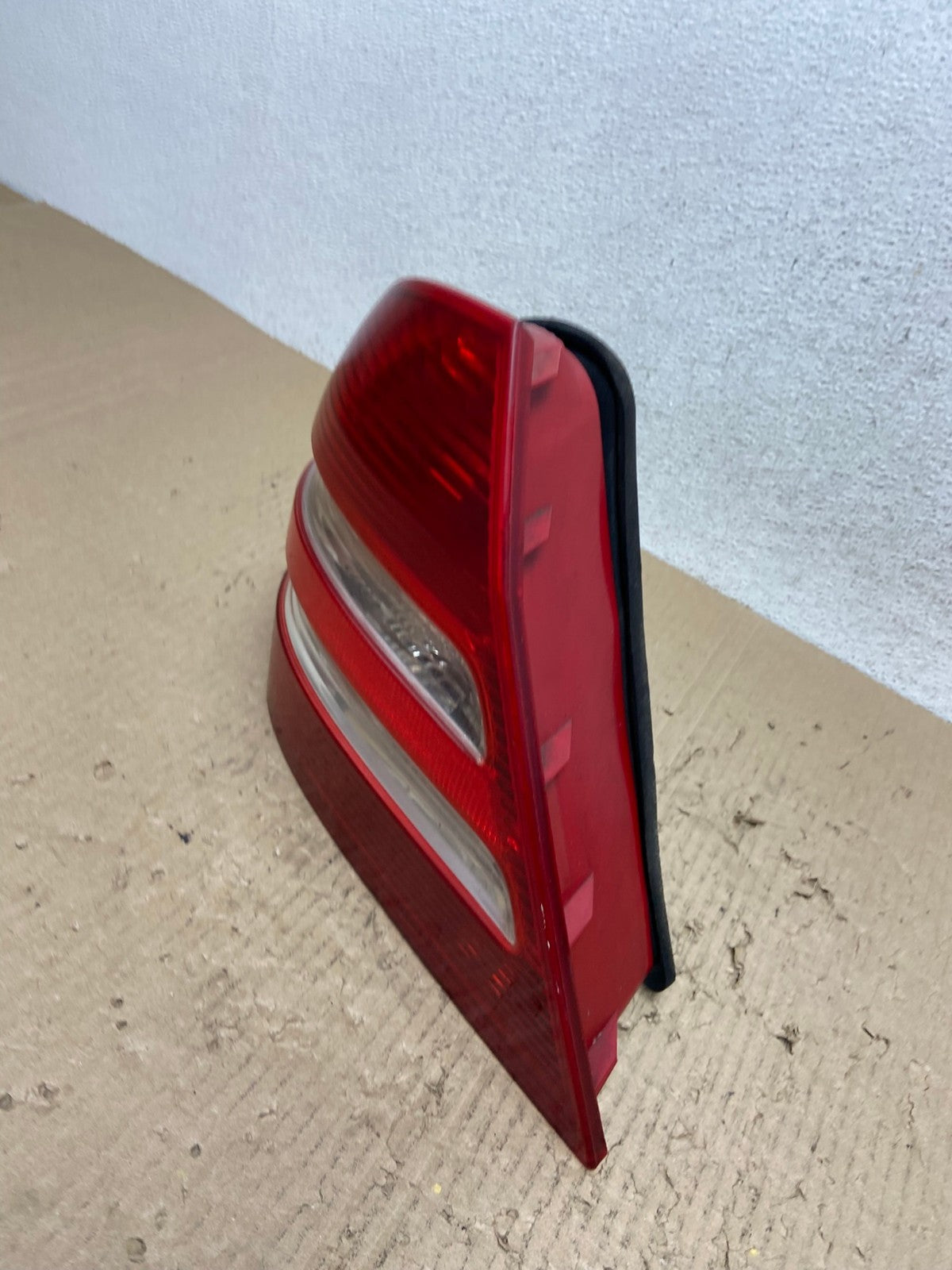 2005-2007 Mercedes-Benz C230 C240 W203 C-Class Left Driver Tail Light AF2956 LK1