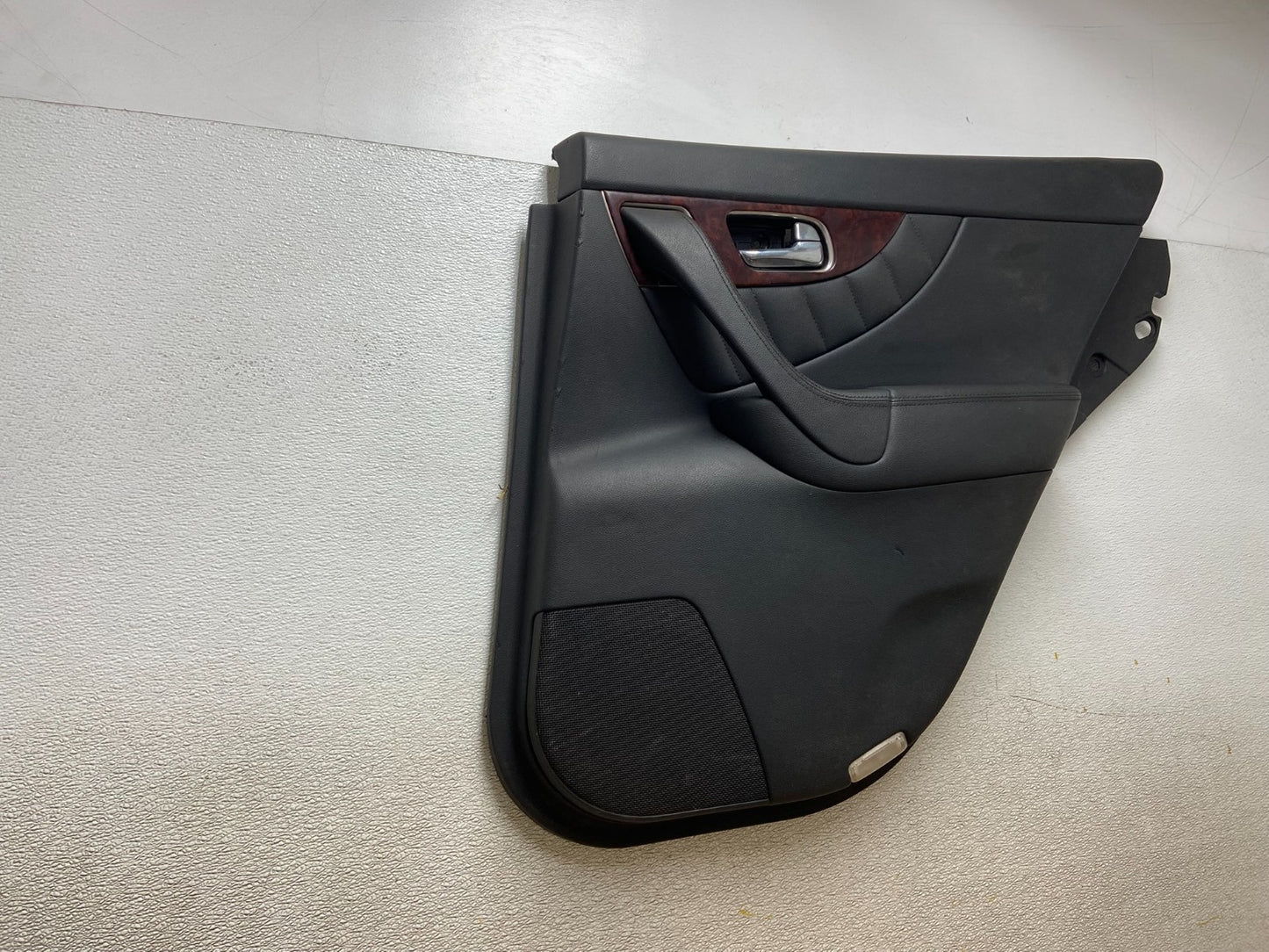 2009 to 2011 Infiniti FX35 Rear Right Passenger Side Panel Door Z79802