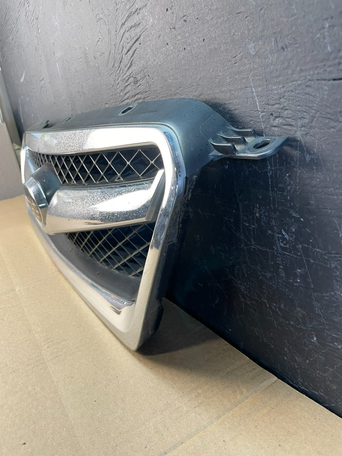 2010 to 2012 Subaru Legacy Outback Wagon Front Grill Grille AC2175 DG1