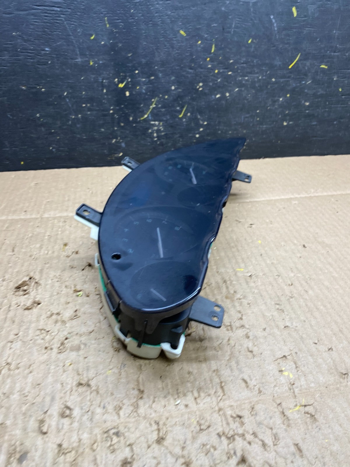 2014 2015 2016 GMC Acadia Speedometer Cluster OEM V1649 DG1